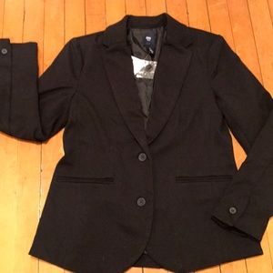 Gap blazer, size 6. New with tags.